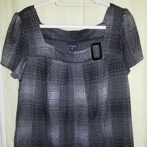short sleeve top